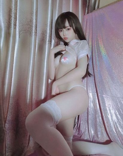 查泰莱夫人1977法语版本原声_青苹果乐园免费高清观看